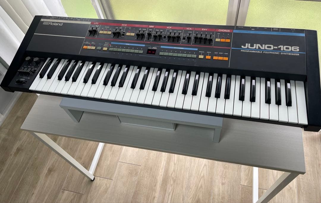 Roland Analog Synthesizers 61 Juno-106