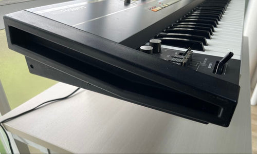 Roland Analog Synthesizers 61 Juno-106