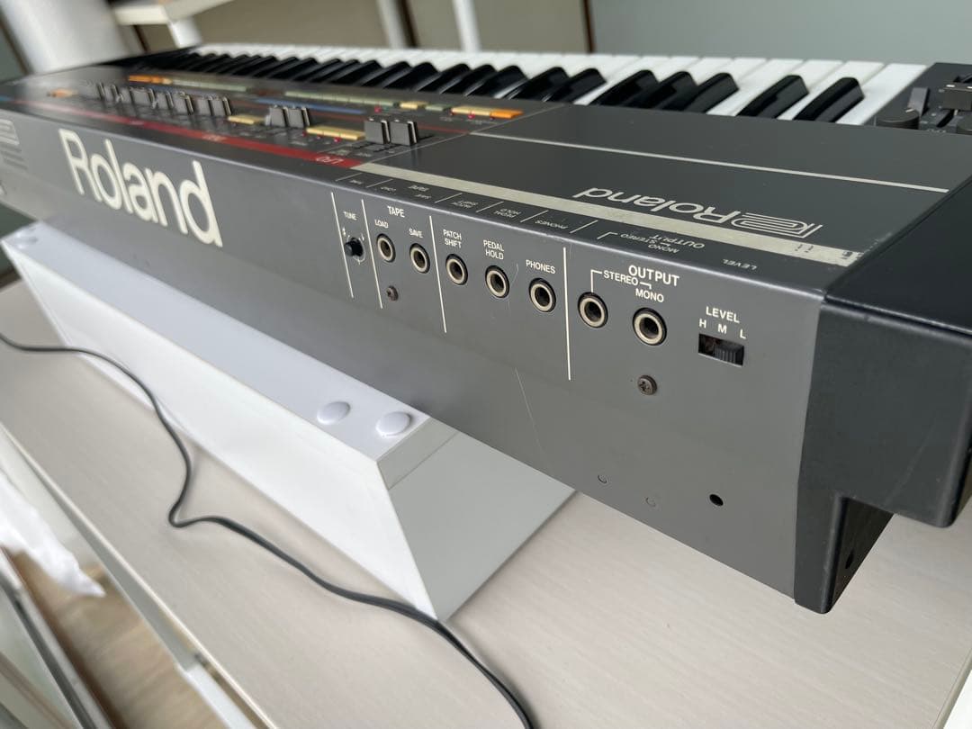 Roland Analog Synthesizers 61 Juno-106