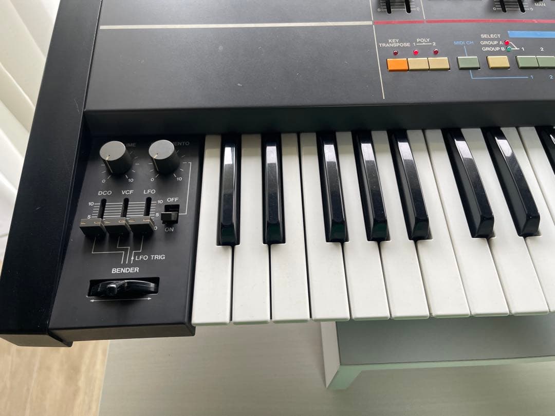 Roland Analog Synthesizers 61 Juno-106
