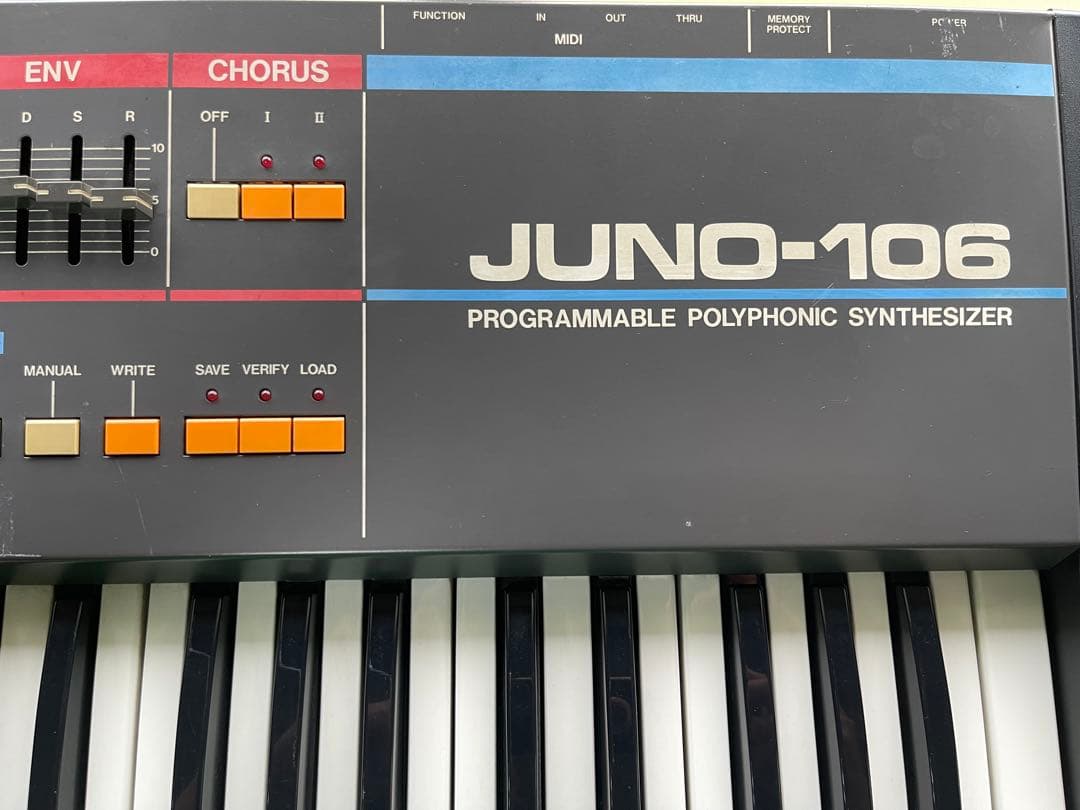 Roland Analog Synthesizers 61 Juno-106