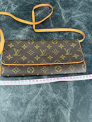 Louis Vuitton Shoulder Bags