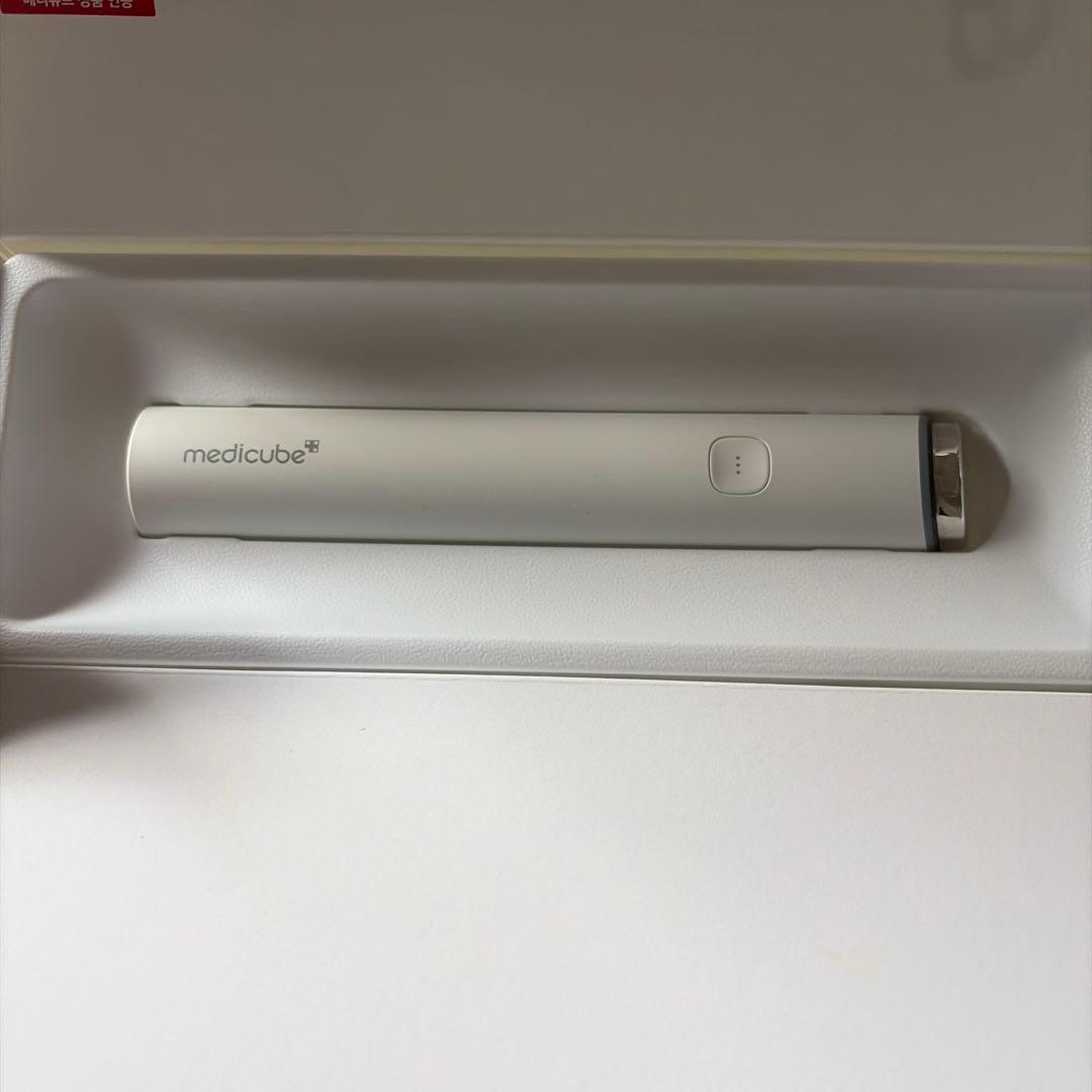 Medicube Beauty Equipment Age-R Booster Pro Mini