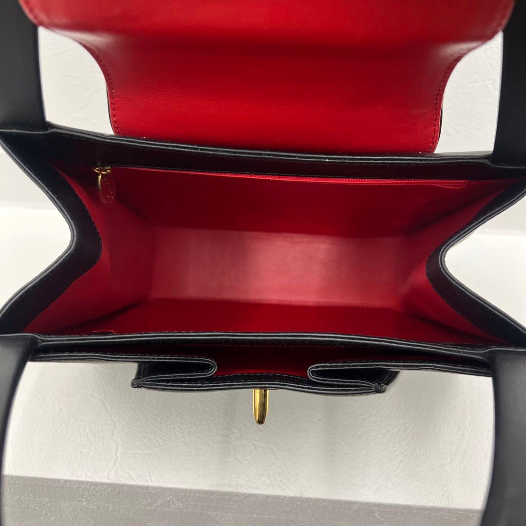 Cartier Handbags (B032313)
