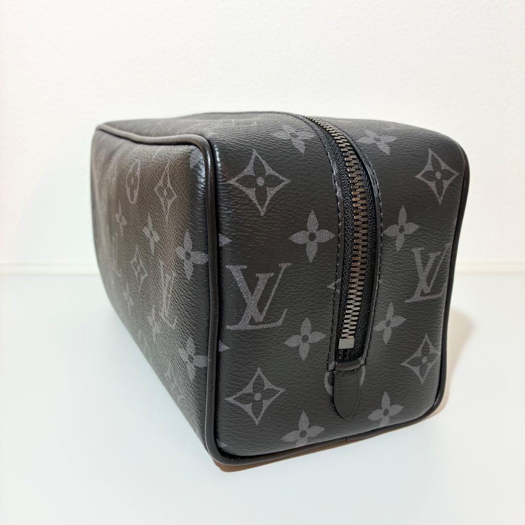 Louis Vuitton Clutch Bags