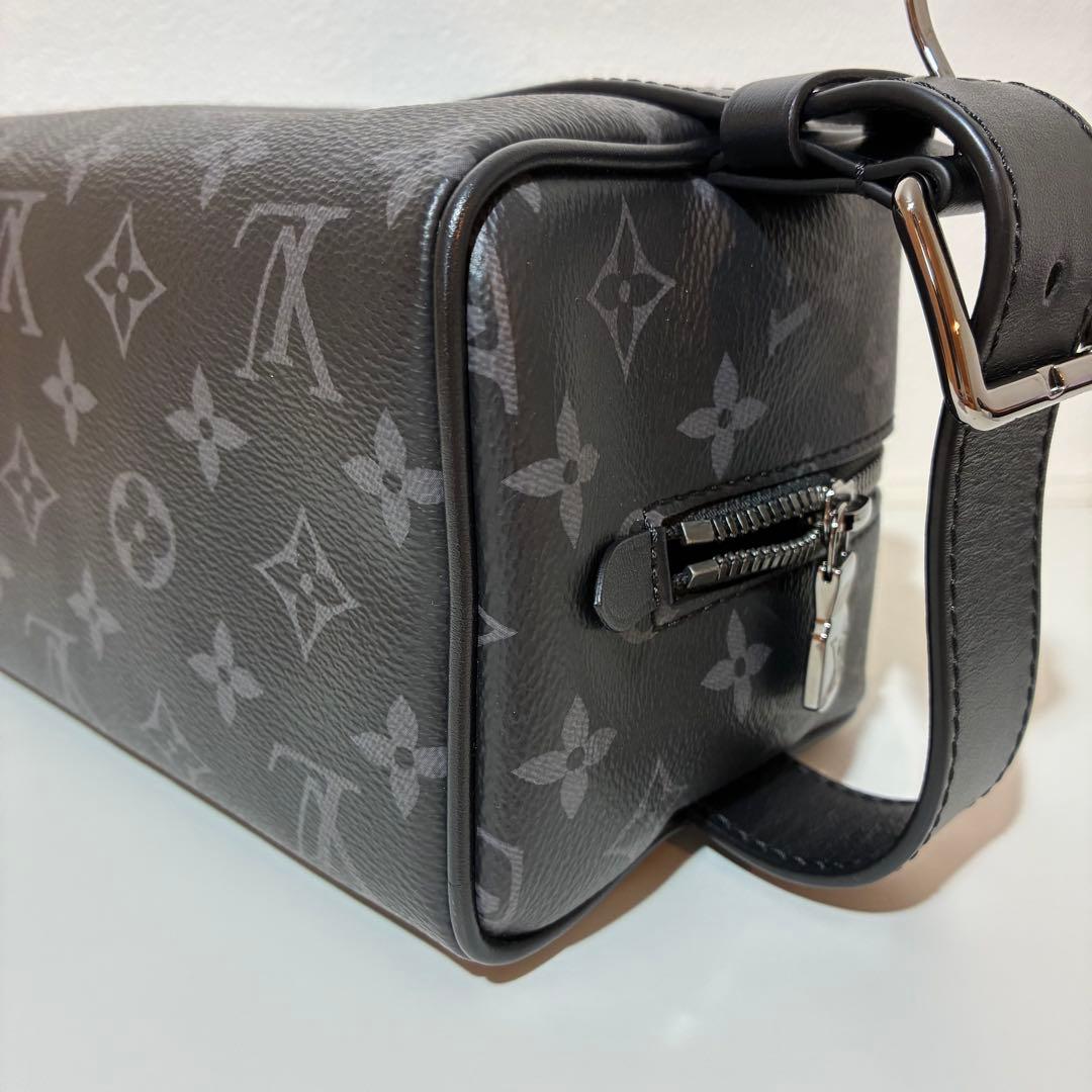 Louis Vuitton Clutch Bags