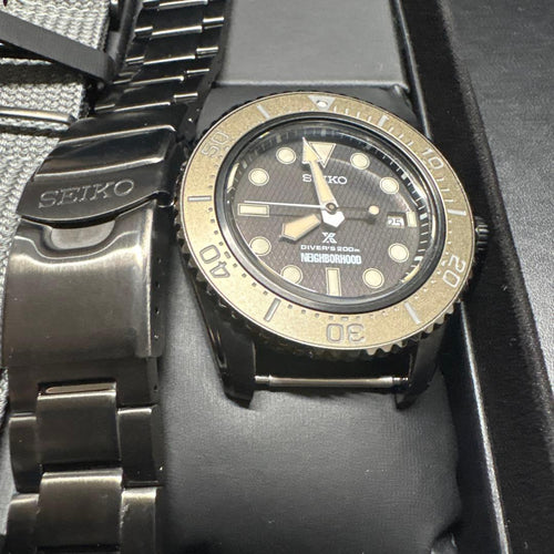 Neighborhood Quartz Watches