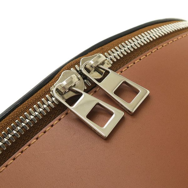 Loewe Messenger Bag B687D16X01 A