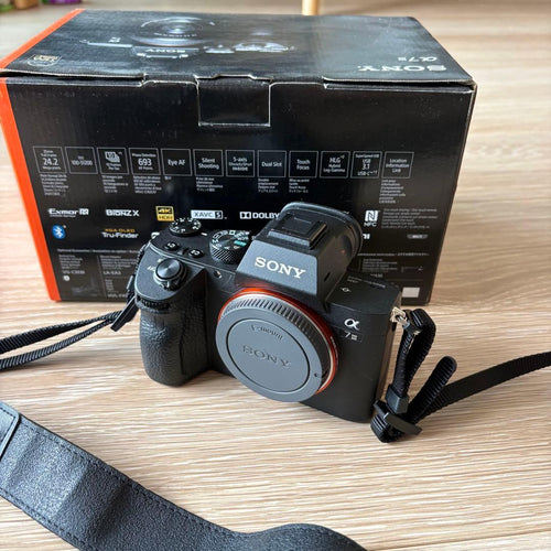 Sony Digital Slr 7 Iii