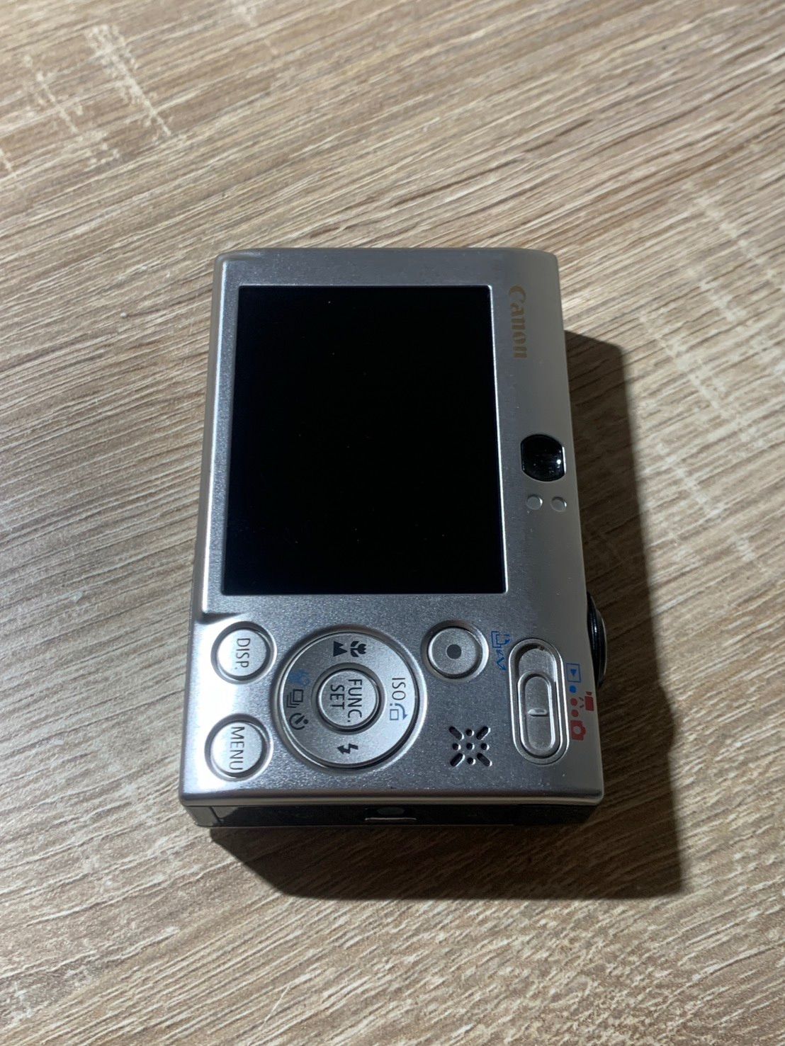 Compact Digital Camera 9996 Canon Ixy 25 Is