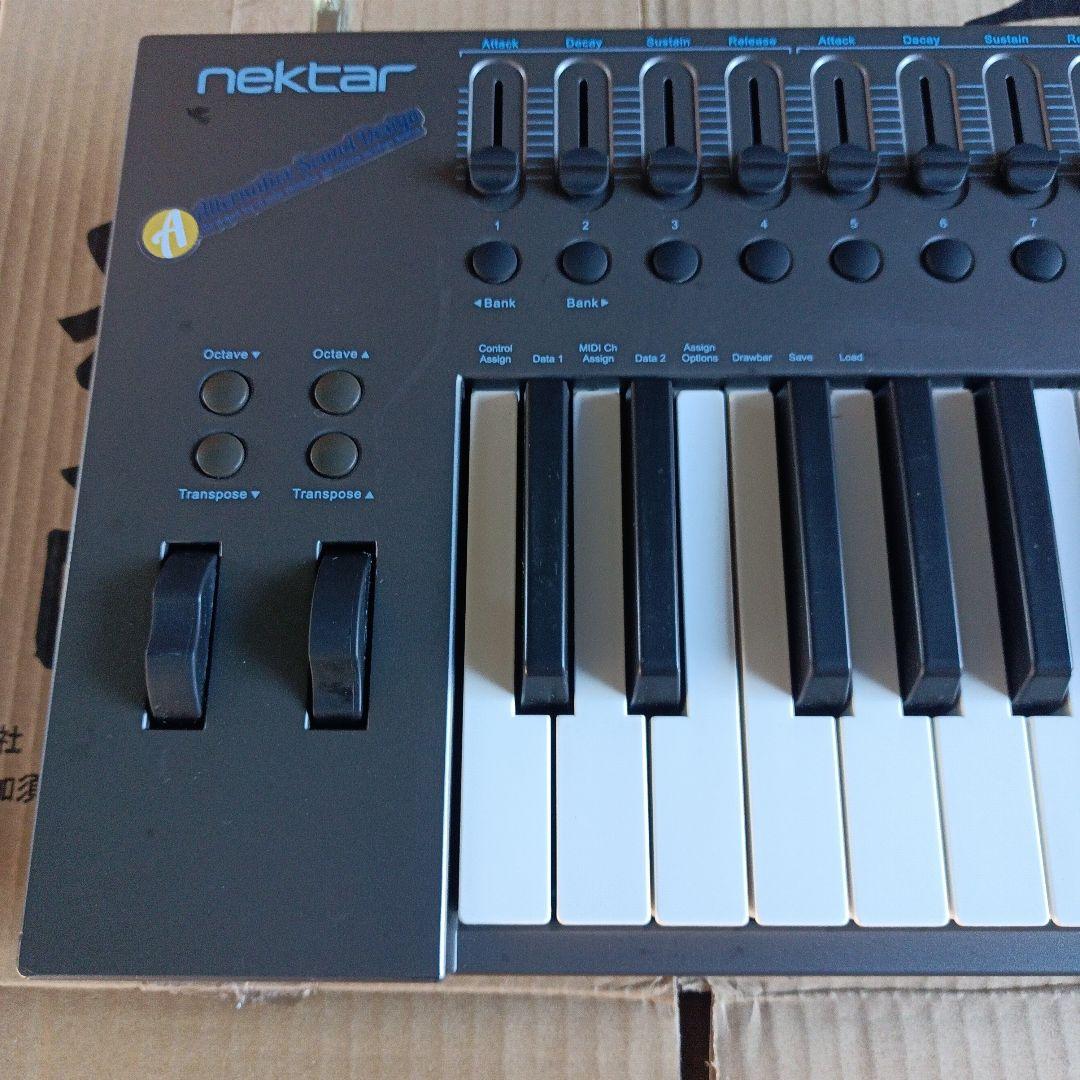 Others Nektar Impact Lx49+