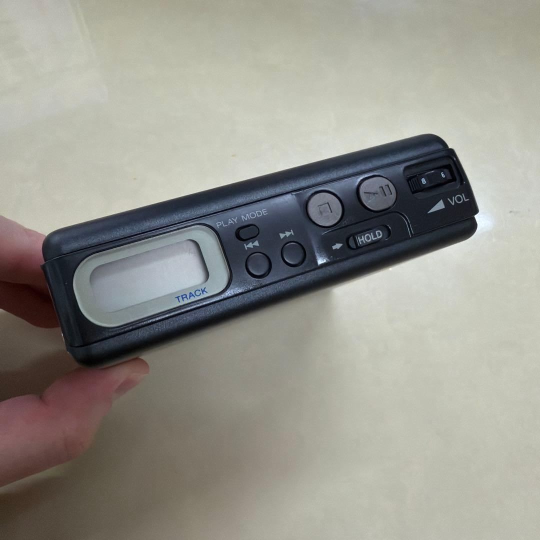 Sony Portable Cd Player Walkman Discman D-82