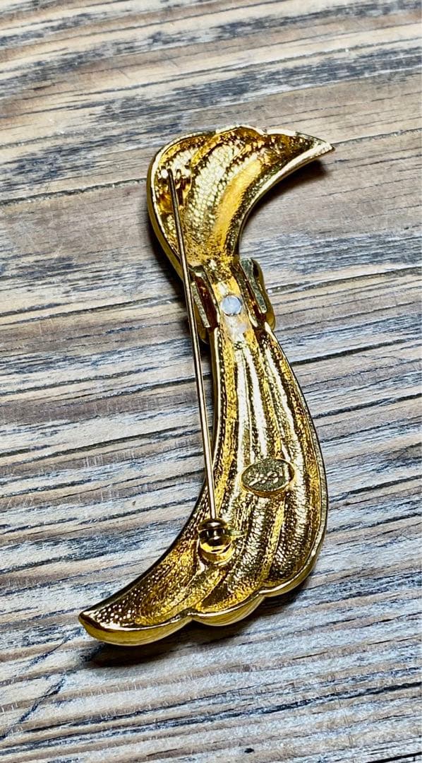 Yves Saint Laurent Brooches Corsages Ysl