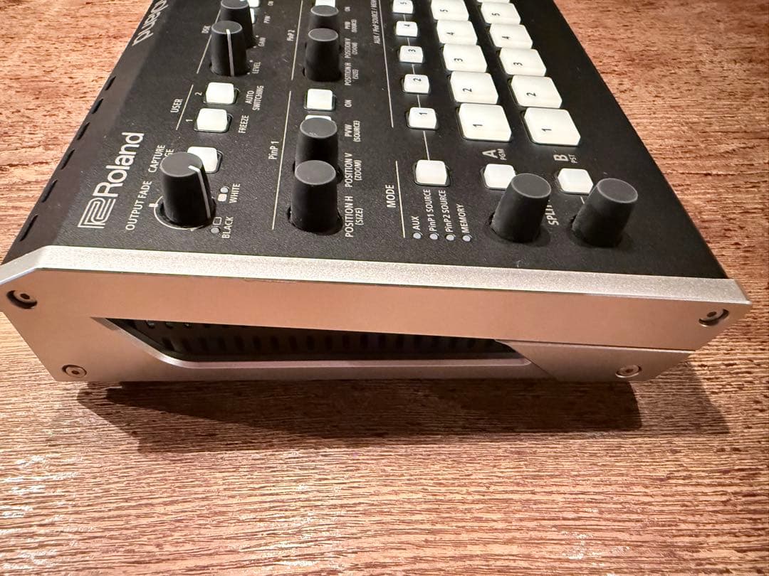 Other Roland V-8Hd