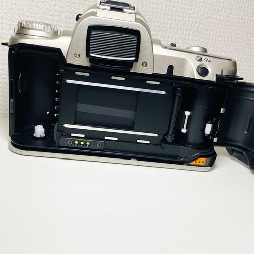 Pentax Slr Cameras (Film) Mz-50 Quartz Date