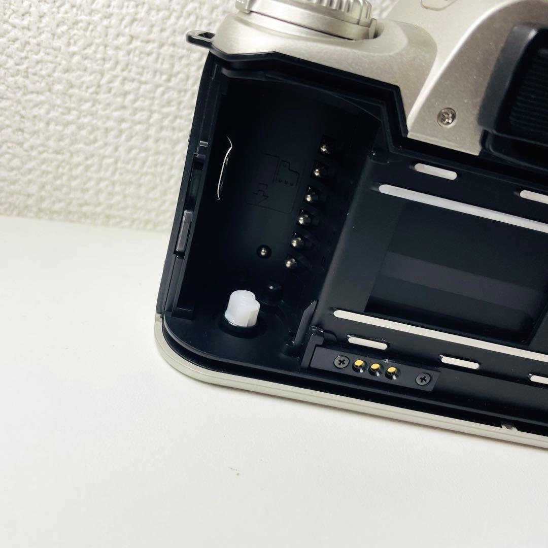 Pentax Slr Cameras (Film) Mz-50 Quartz Date