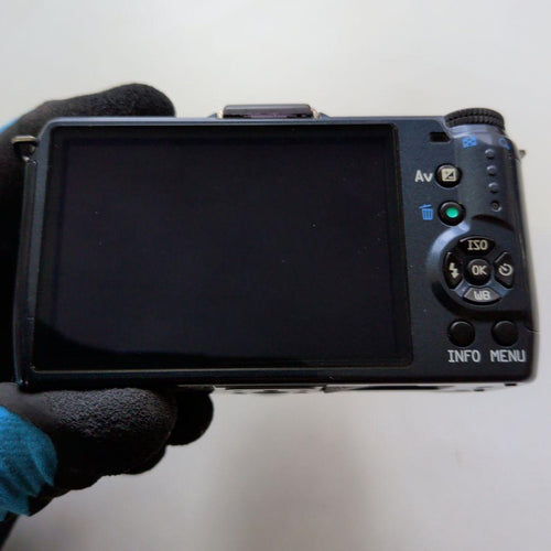 Mirrorless Interchangeable Lens Cameras Pentax Q7 02 Standard Zoom