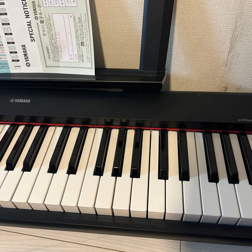 Yamaha Keyboards Digital Pianos 61 Piaggero Np-11