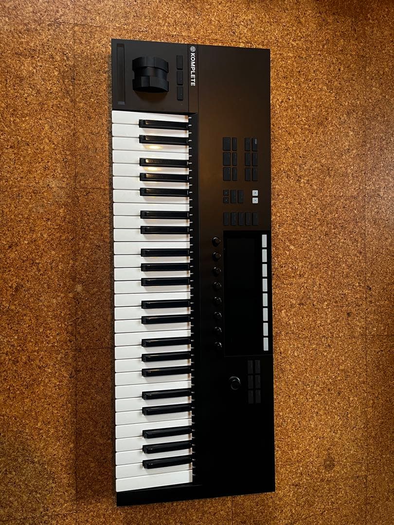 Midi Keyboard Pad Komplete Kontrol S49 Mk2