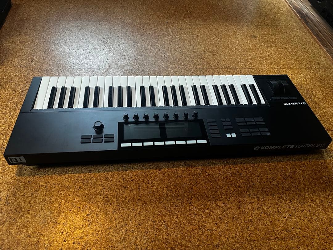 Midi Keyboard Pad Komplete Kontrol S49 Mk2