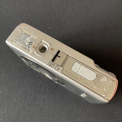 Canon Compact Digital Camera Ixy 60 Ccd
