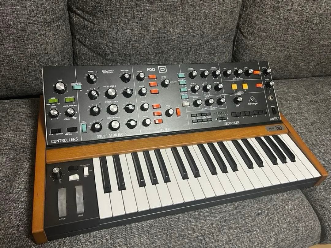 Behringer Analog Synthesizers Poly D