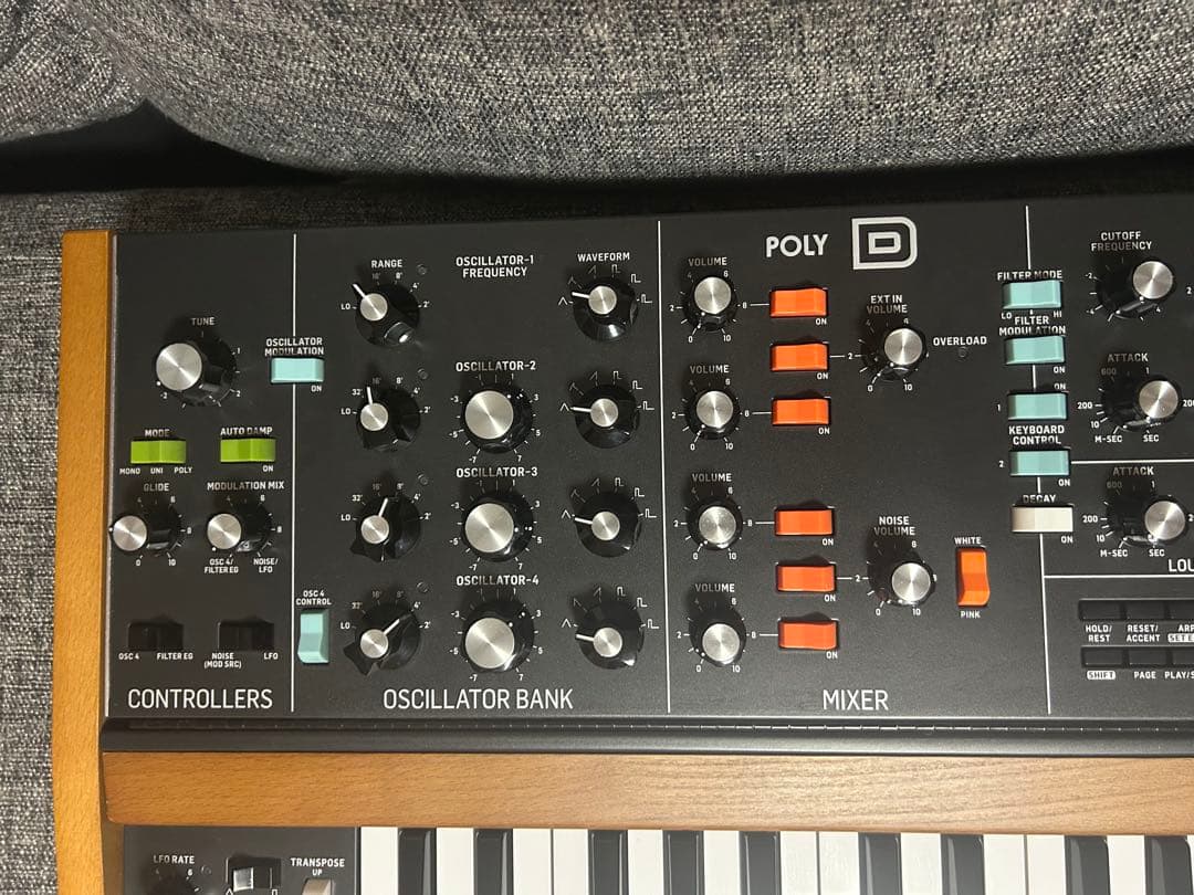 Behringer Analog Synthesizers Poly D
