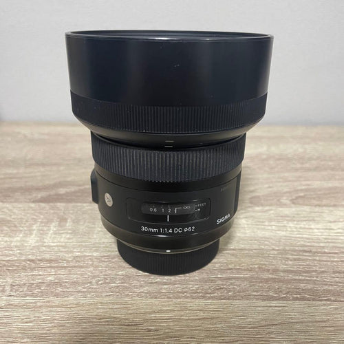 Sigma Lens (Single Focus) F/1.4 Dc Art Nikon F