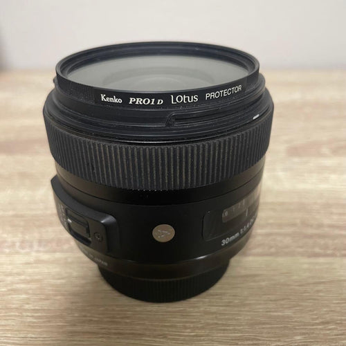Sigma Lens (Single Focus) F/1.4 Dc Art Nikon F
