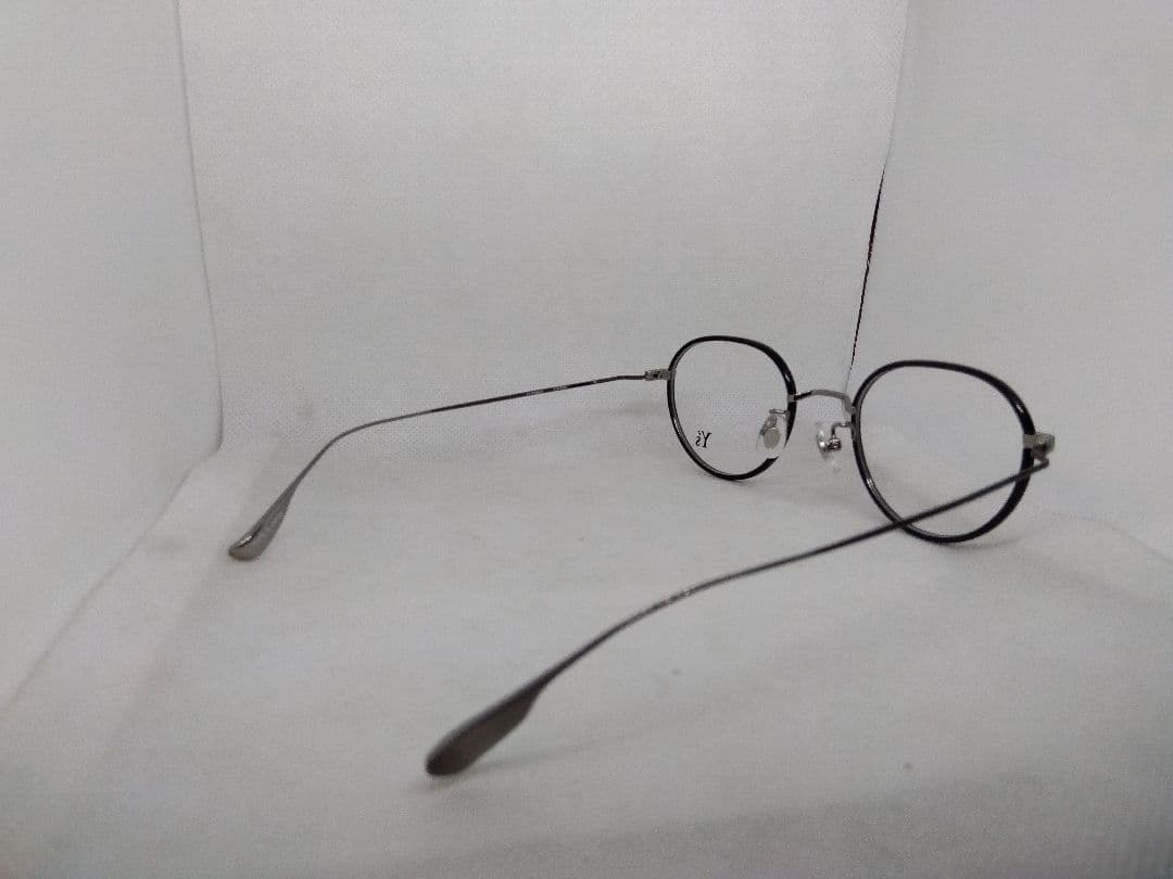Y'S Glasses