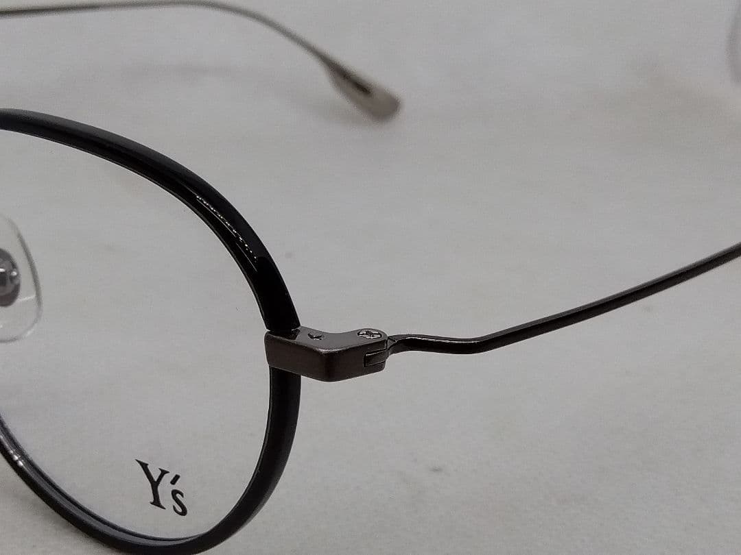Y'S Glasses