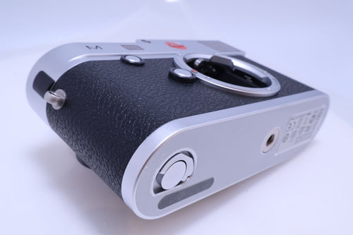 Leica Digital Slr M (Silver)(