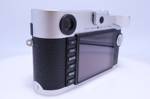 Leica Digital Slr M (Silver)(