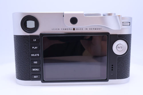 Leica Digital Slr M (Silver)(