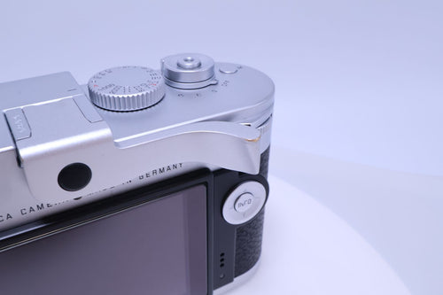 Leica Digital Slr M (Silver)(