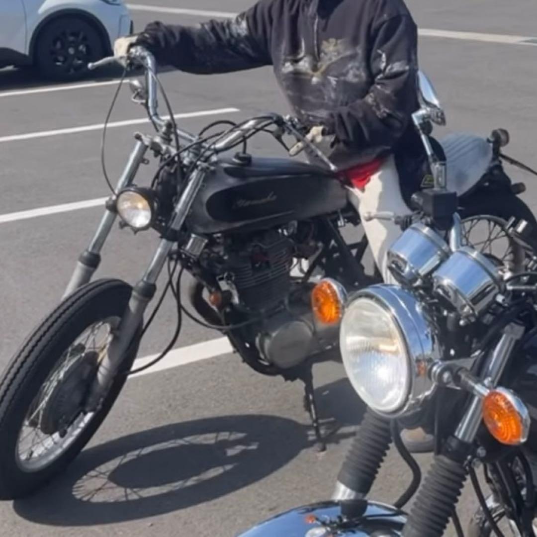 Yamaha Motorcycle Body Sr400 1Jr 1999