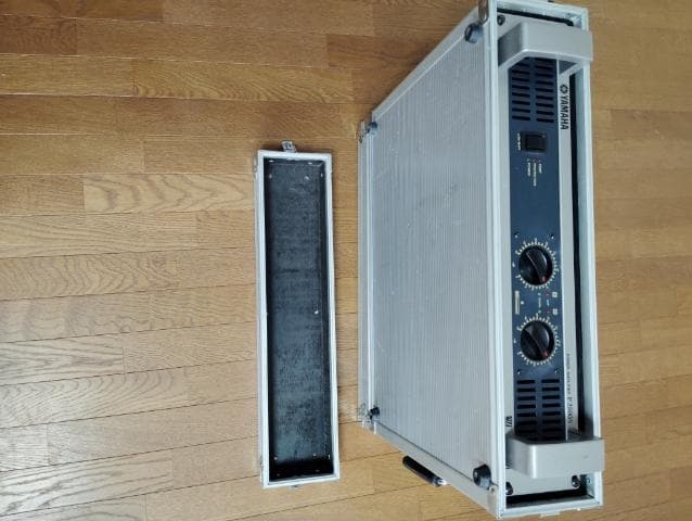Yamaha Power Amplifiers P2500S