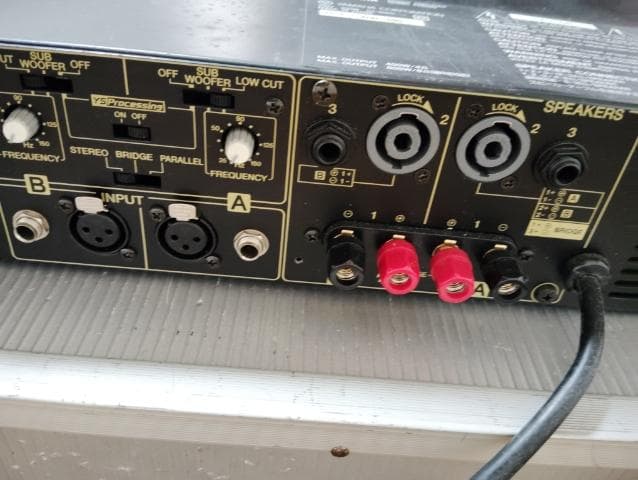 Yamaha Power Amplifiers P2500S
