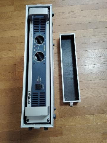 Yamaha Power Amplifiers P2500S