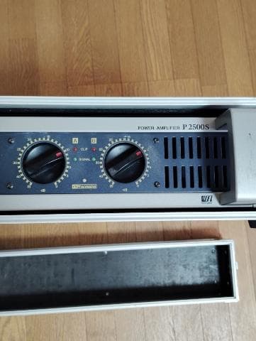 Yamaha Power Amplifiers P2500S