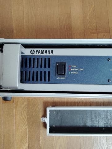 Yamaha Power Amplifiers P2500S