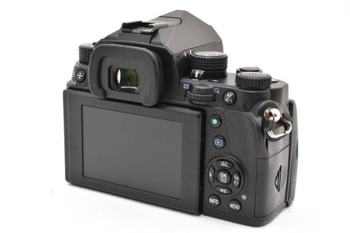Pentax Digital Slr 12,167 Kp L Yma1073 70