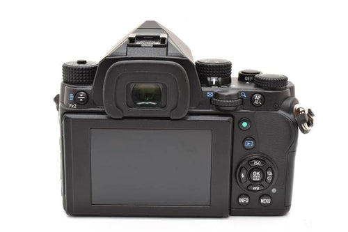 Pentax Digital Slr 12,167 Kp L Yma1073 70
