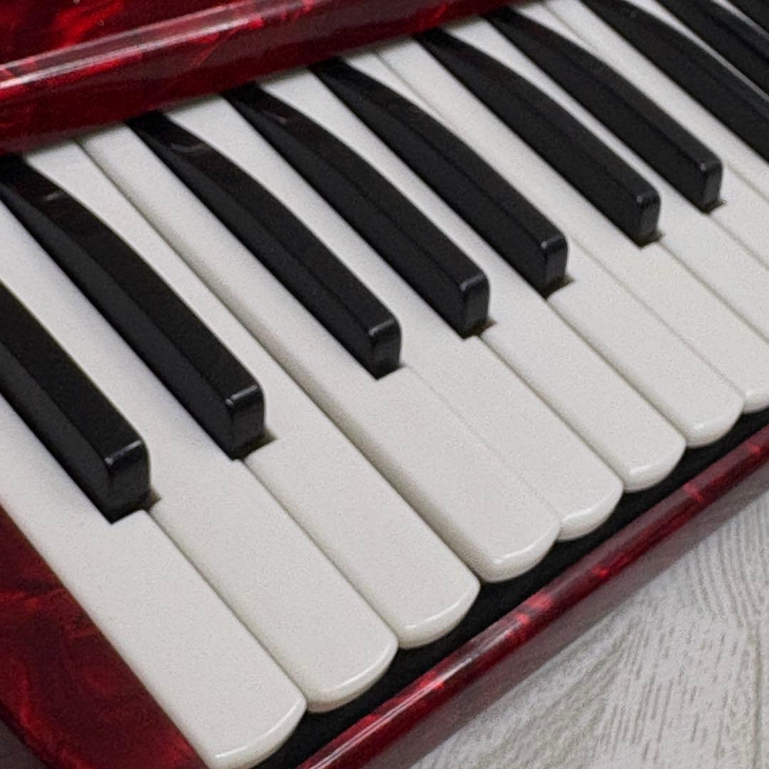 Yamaha Accordion 32 S-32B S 32B