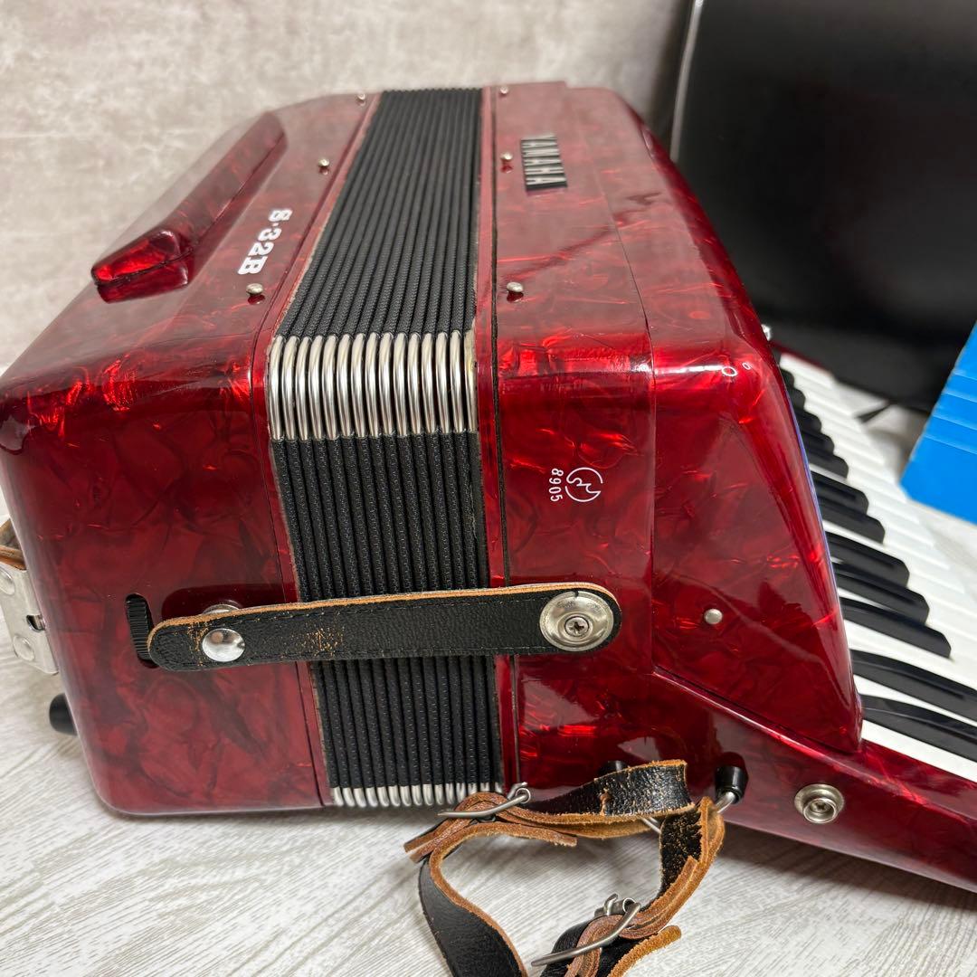 Yamaha Accordion 32 S-32B S 32B