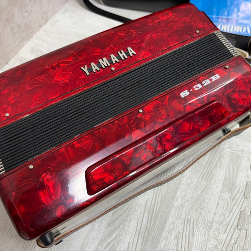 Yamaha Accordion 32 S-32B S 32B