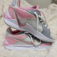Nike Shoes (Women) 25.5
