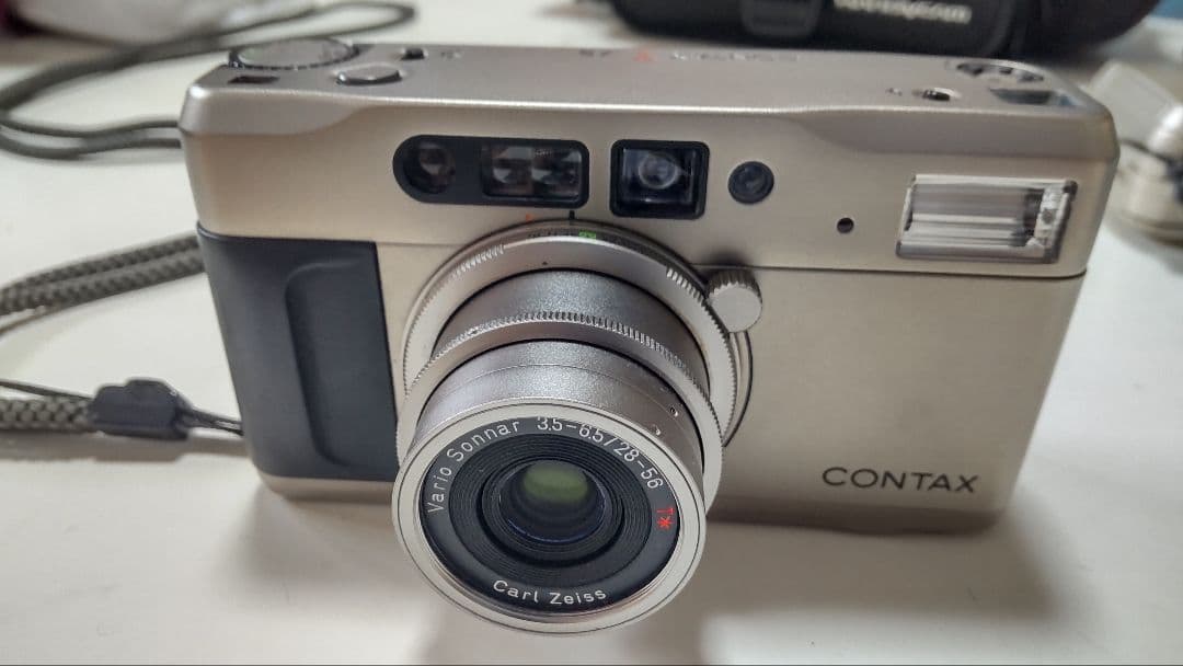 Contax Compact Cameras (Film) Tvs