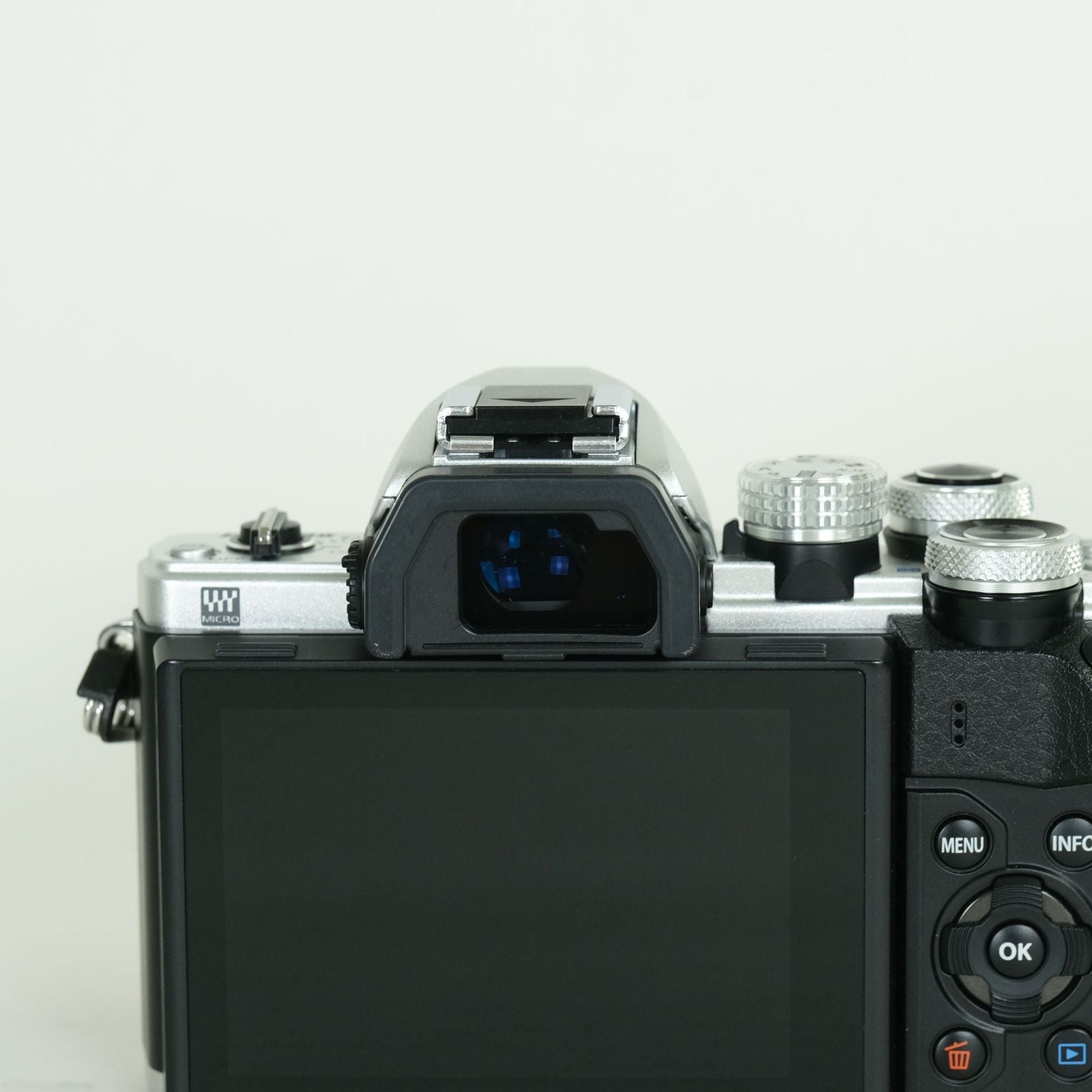 Olympus Mirrorless Interchangeable Lips 1,810 Om-D E-M10 Mark Ii