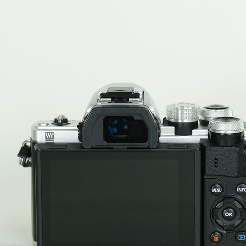Olympus Mirrorless Interchangeable Lips 1,810 Om-D E-M10 Mark Ii